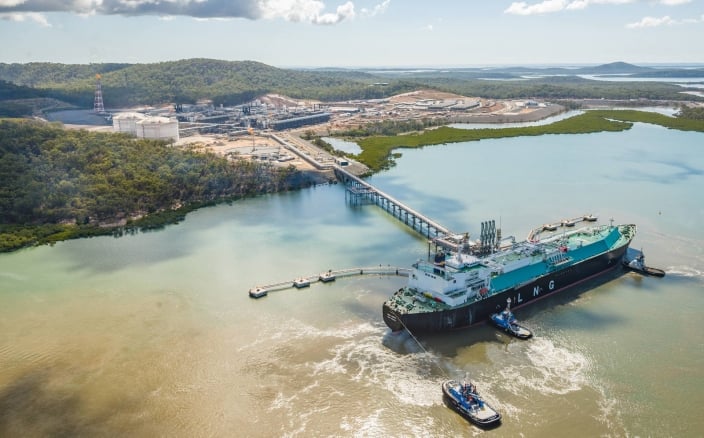 Seri Bakti arrival at Santos GLNG loading jetty (Gladstone, Australia)