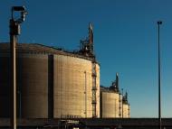 Total Sells Its Interest in the Fos Cavaou Regasification Terminal