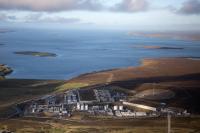 Vue aérienne de l'usine. Shetland Gas Plant à Sullom Voe, Laggan-Tormore