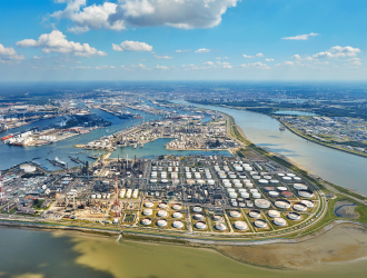 Decarbonization of European Refineries: A first agreement signed between TotalEnergies and Air Products for the delivery of Green Hydrogen