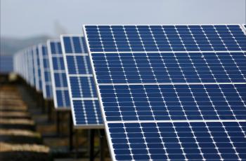 United States: Total adds 2.2 GW to its U.S. solar portfolio and covers all its power consumption in the country with green electricity