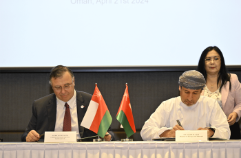 Oman: TotalEnergies launches the Marsa LNG project and deploys its multi-energy strategy in the Sultanate of Oman