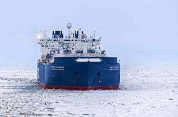 Méthanier brise-glace Christophe de Margerie transportant du GNL de Yamal LNG, Russie.