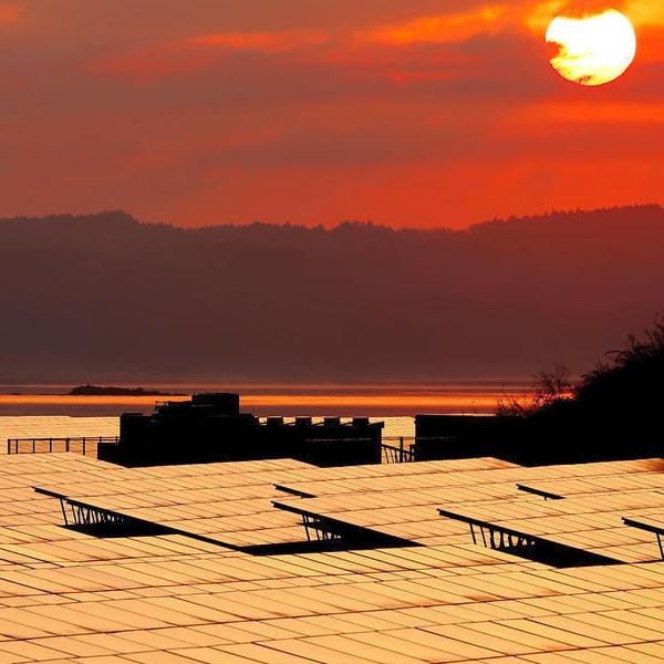 Centrale photovoltaïque de Nanao au Japon