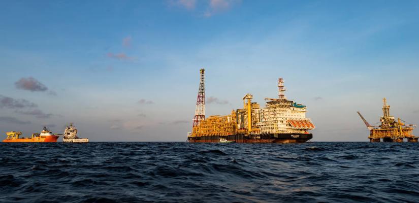 Moho Nord, l’unique projet deep offshore à coupler deux types de supports flottants : un FPU et une TLP situés à 350 mètres de distance.