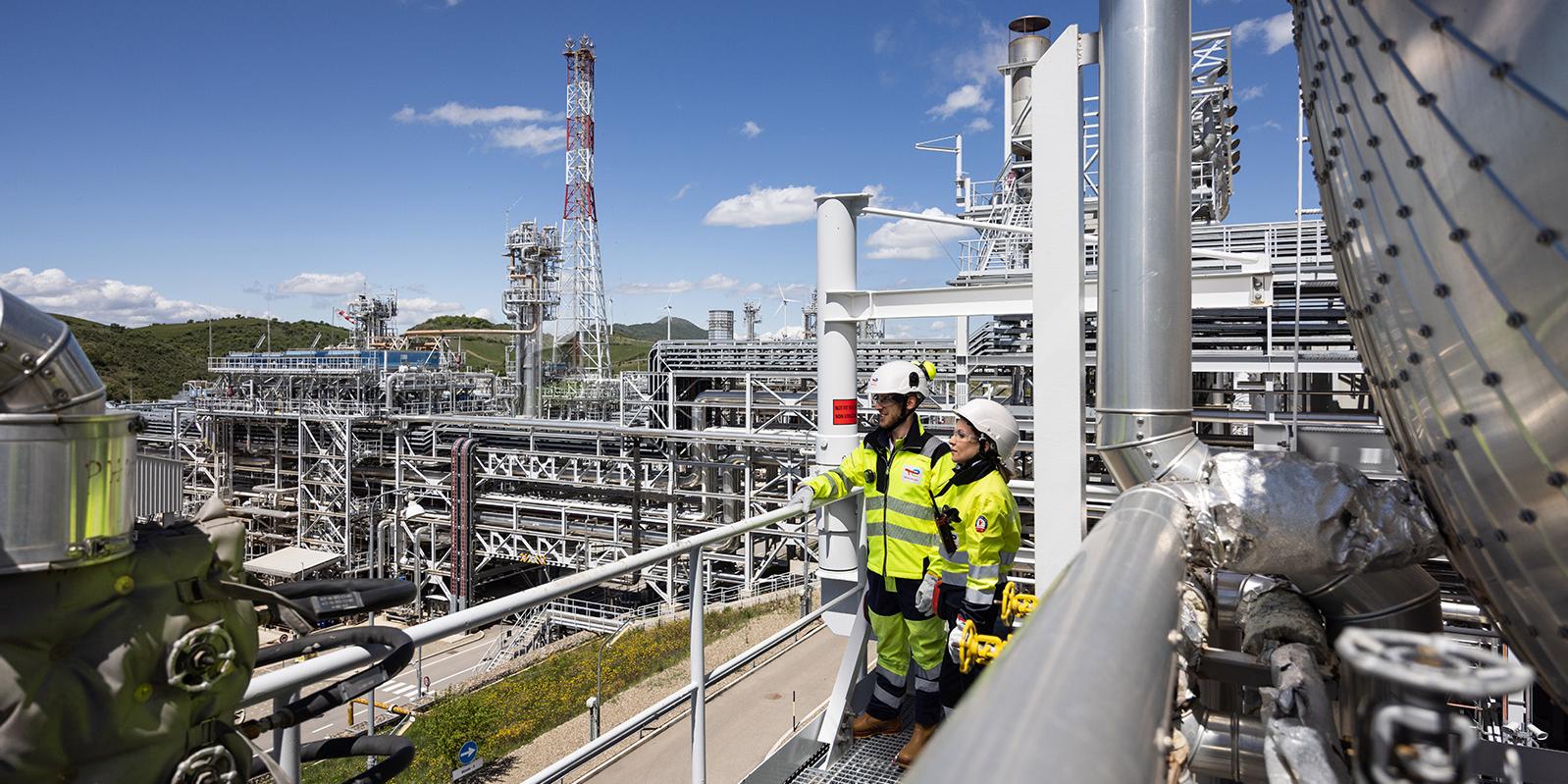 A Two-pillar Multi-energy Strategy | TotalEnergies.com